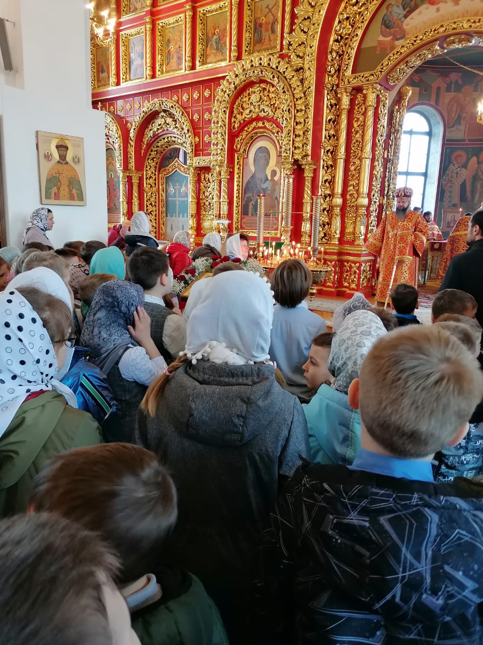 Пасхальная служба в храме Новомучеников и Исповедников Российских..