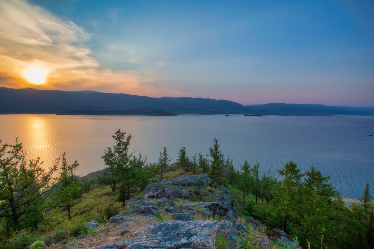 Славное море — священный Байкал!.